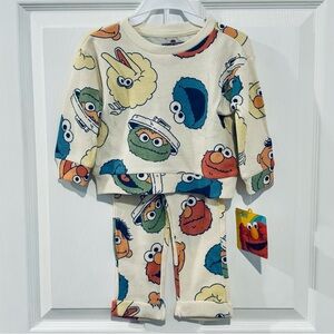 SESAME STREET Characters‎ 2 Piece Set SIZE 12M NEW WITH TAG
